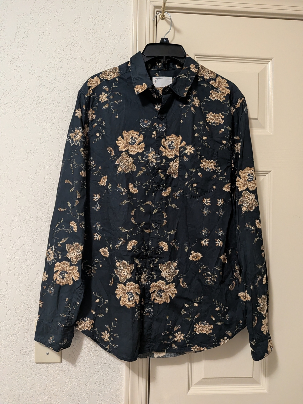 Men's Black Long-Sleeve Floral Button-Down Shirt with Tan Rose Print